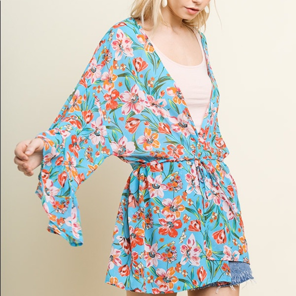 Umgee sheer ruffled wide sleeve kimono w/ tie NWT